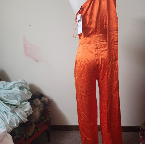 Uterque - Picture 2 of 4